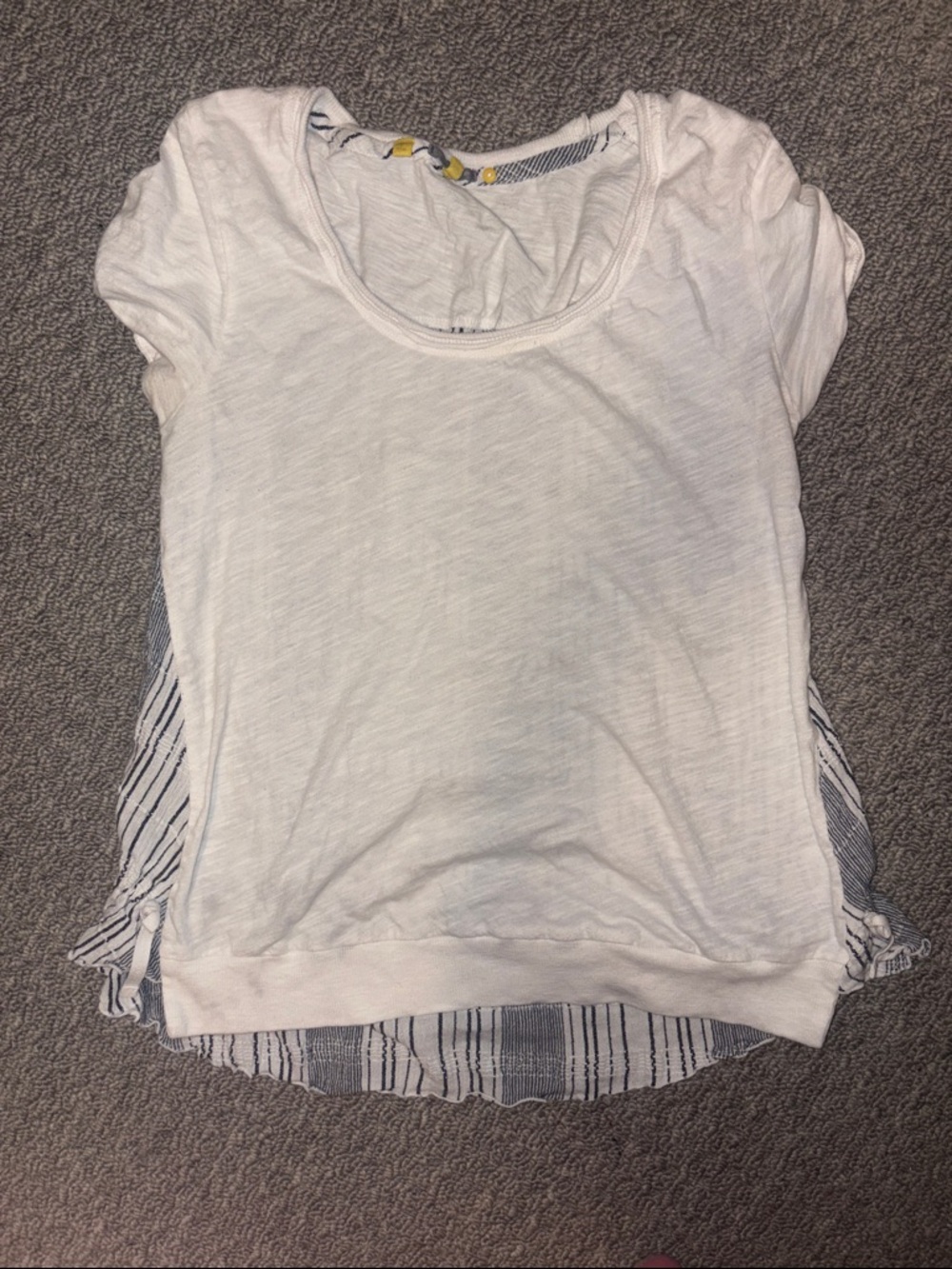 Little Yellow Button Top - Picture 2 of 7